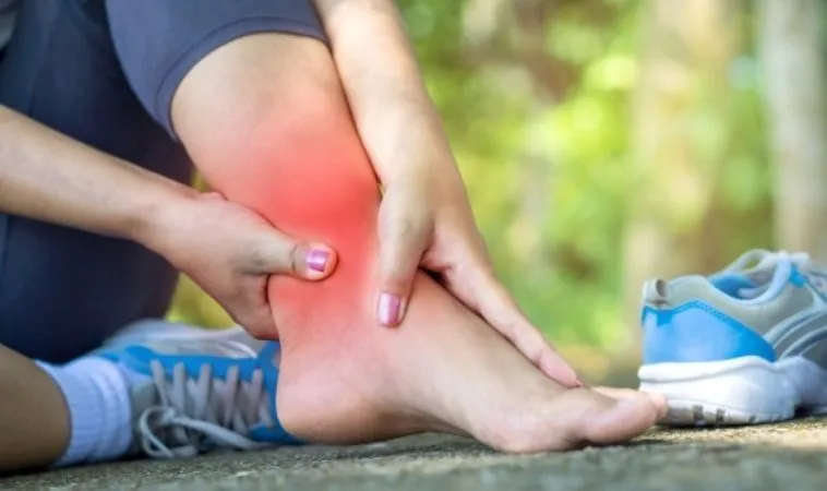 Tìm Hiểu Làm Gì Khi Bị Lật Sơ Mi Cổ Chân? Mẹo Xử Lý 1 Làm Gì Khi Bị Lật Sơ Mi Cổ Chân